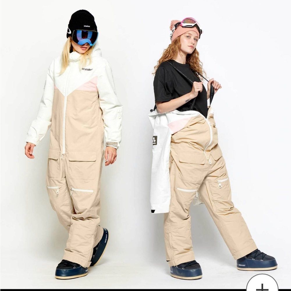 Oneskee Women’s pink white Mark VI snowsuit S/M Reg